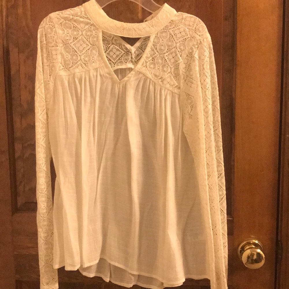 Ivory Keyhole Shirt